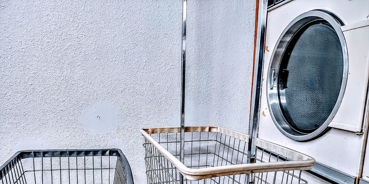 Top Reasons to Choose a Self-Service Laundromat in Fort Worth